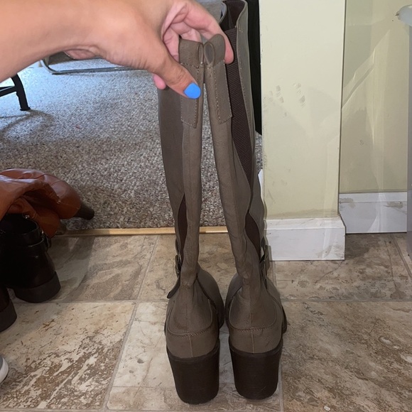 Women’s Rue21 High Heel Boots - Picture 4 of 6